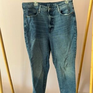 Old Navy Extra High-Rise OG Straight Medium Wash Jeans, Size 16